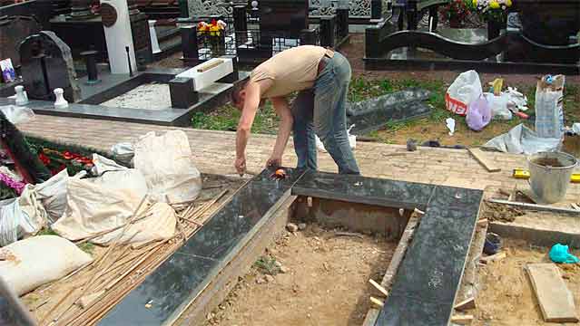 Установка памятников